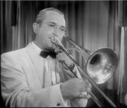 Listen online free Tommy Dorsey Keepin' out of mischief now, lyrics.