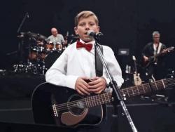 New and best Mason Ramsey songs listen online free.