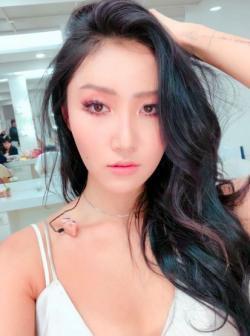 New and best Hwasa songs listen online free.