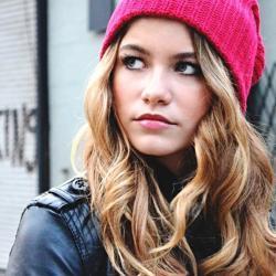 New and best Sofia Reyes songs listen online free.
